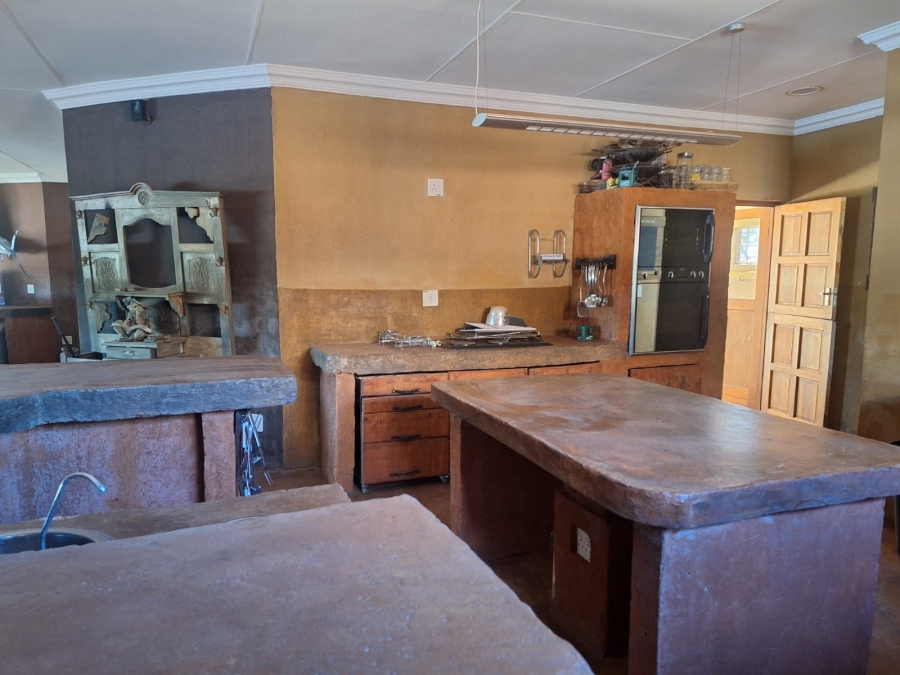 4 Bedroom Property for Sale in Kroonstad Rural Free State